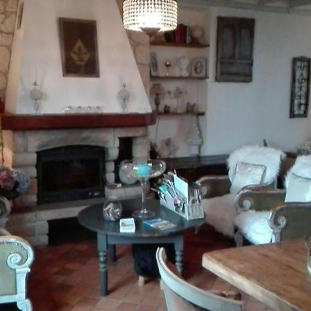 Domaine Du Mont Scolan Bed & Breakfast Montgardon Bagian luar foto