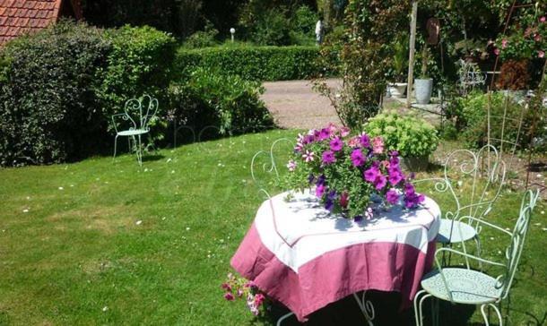 Domaine Du Mont Scolan Bed & Breakfast Montgardon Bagian luar foto
